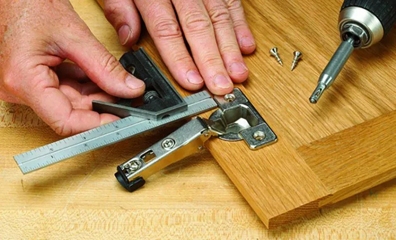 6 Steps on How to Install Hinges on Cabinet Doors 3